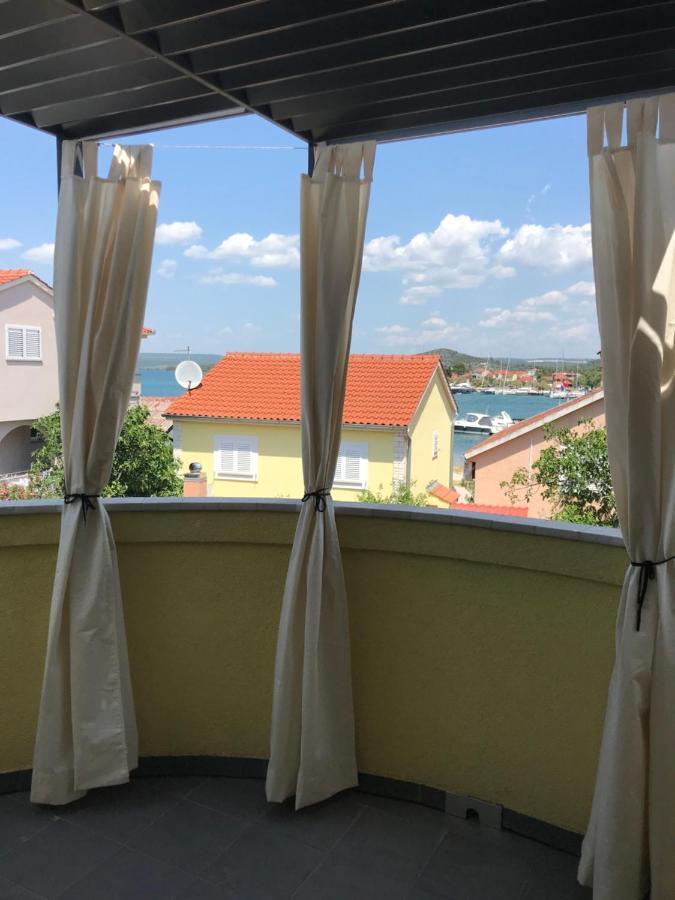 Apartment Royal Šibenik Esterno foto